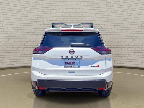 Everest White Pearl 2025 Nissan Rogue Rock Creek