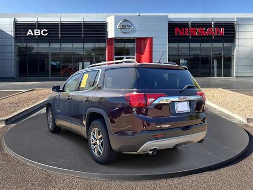 2017 GMC Acadia SLT-1