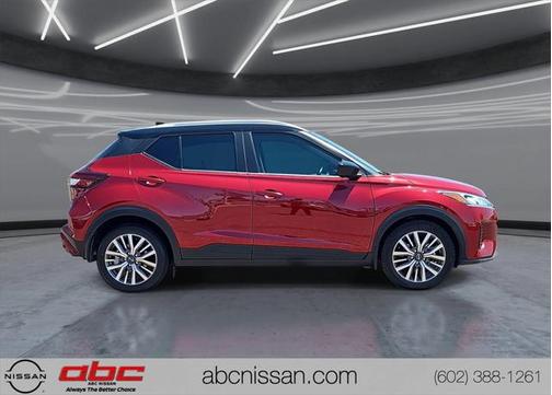 2023 Nissan Kicks SV