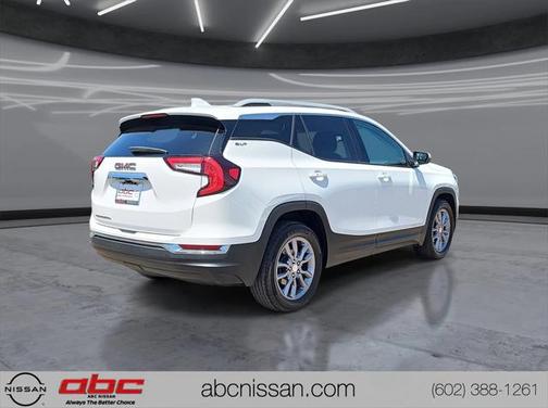 2023 GMC Terrain SLT