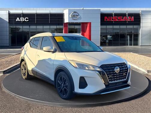 2023 Nissan Kicks SV