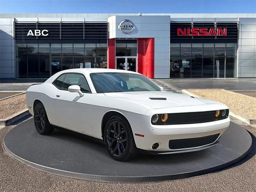 2022 Dodge Challenger SXT