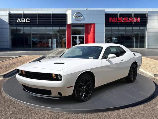 2022 Dodge Challenger SXT