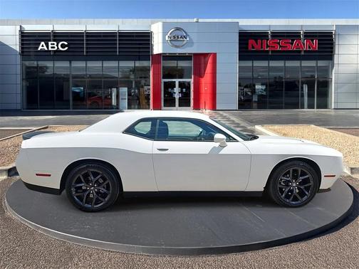 2022 Dodge Challenger SXT