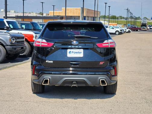 2022 Ford Edge ST