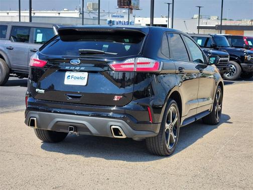 2022 Ford Edge ST