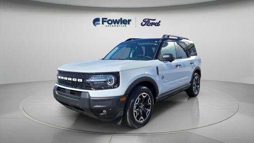 Oxford White 2026 Ford Bronco Sport Outer Banks