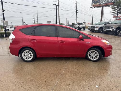 2013 Toyota Prius v Two
