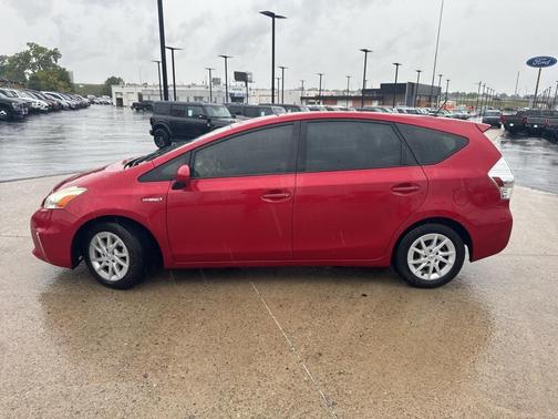 2013 Toyota Prius v Two