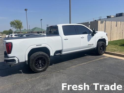 2022 GMC Sierra 2500 AT4