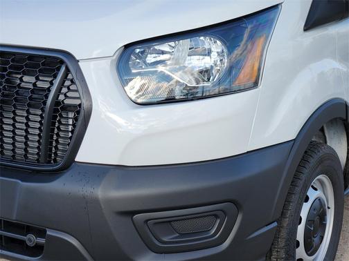 2026 Ford Transit-250 148 WB Medium Roof Cargo