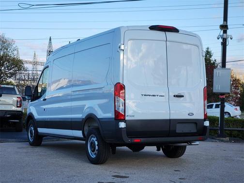 2026 Ford Transit-250 148 WB Medium Roof Cargo