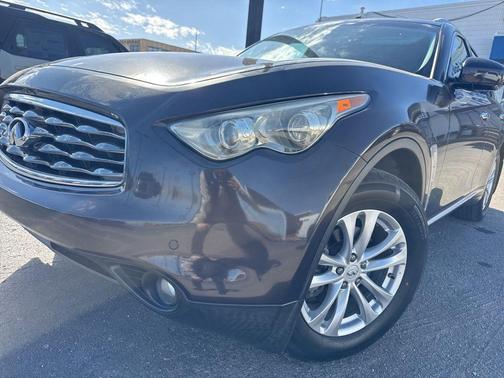 2010 INFINITI FX35 Base