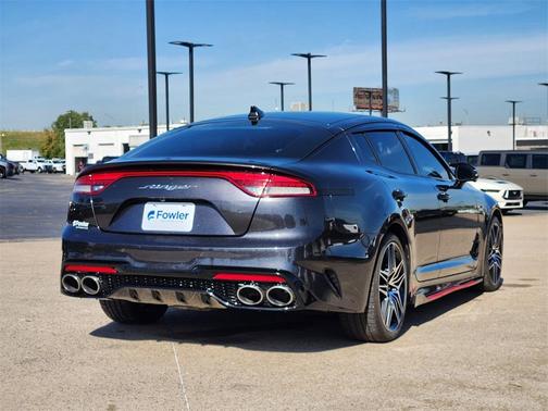 2022 Kia Stinger GT2