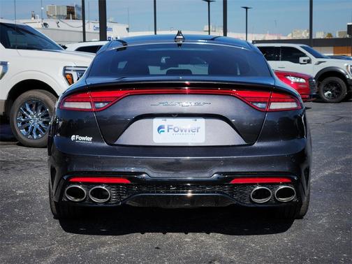 2022 Kia Stinger GT2