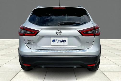 2022 Nissan Rogue Sport SV