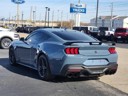 2024 Ford Mustang Dark Horse