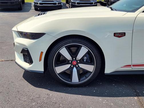 2025 Ford Mustang GT Premium