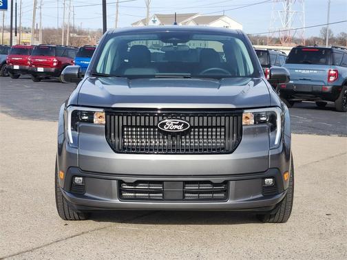 2025 Ford Maverick Lobo Standard