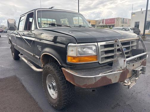 Black 1997 Ford F-350