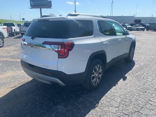 2021 GMC Acadia SLT