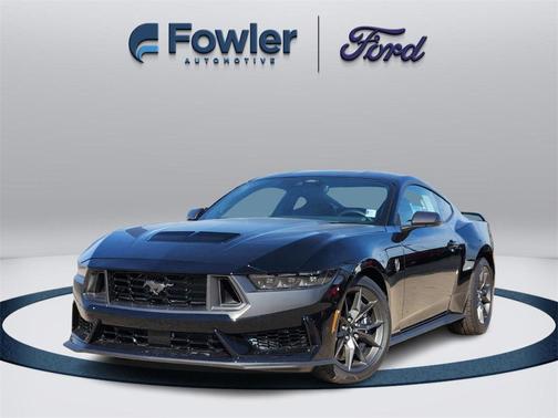 2025 Ford Mustang Dark Horse