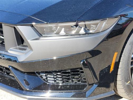 2025 Ford Mustang Dark Horse