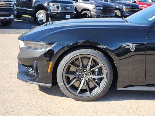 2025 Ford Mustang Dark Horse