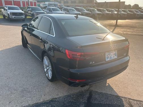2017 Audi A4 2.0T Prestige