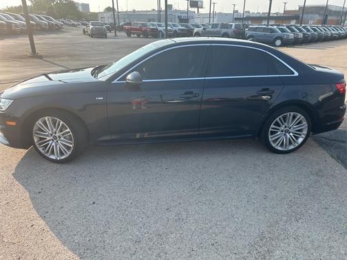 2017 Audi A4 2.0T Prestige