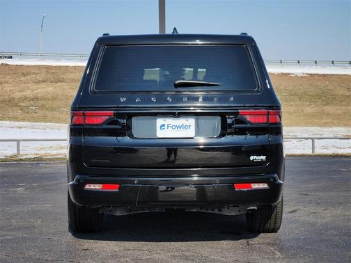 2023 Jeep Wagoneer Series II