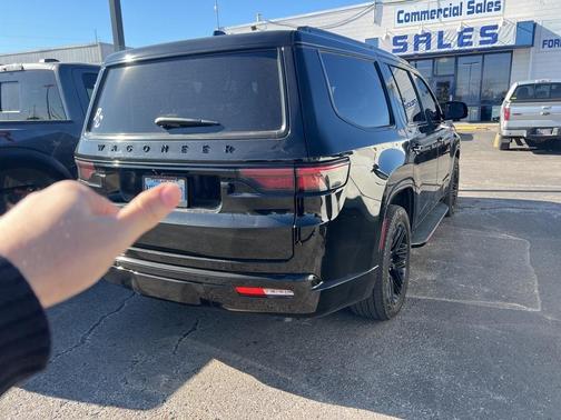 2023 Jeep Wagoneer Series II