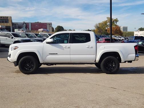 2022 Toyota Tacoma 