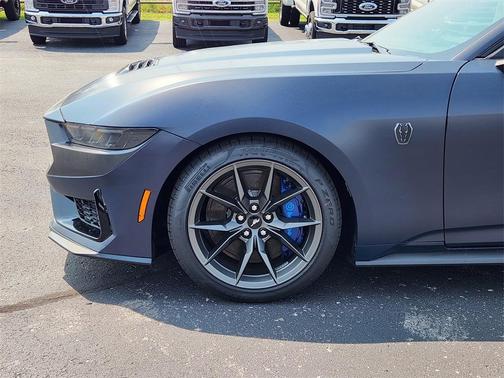 2025 Ford Mustang Dark Horse