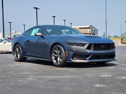 2025 Ford Mustang Dark Horse