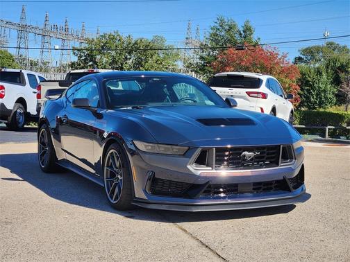 2025 Ford Mustang Dark Horse