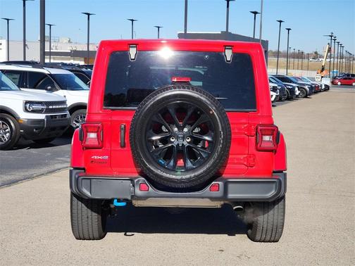 2022 Jeep Wrangler Unlimited 4xe Sahara