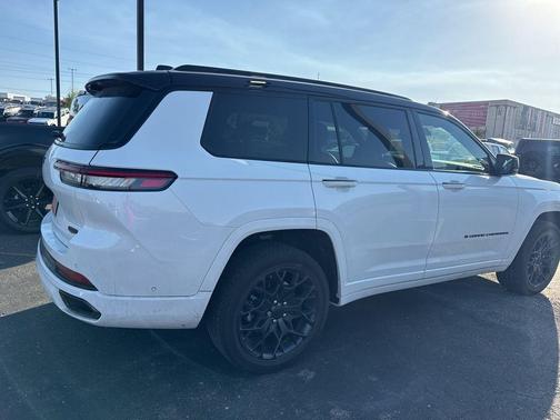 2025 Jeep Grand Cherokee L Summit