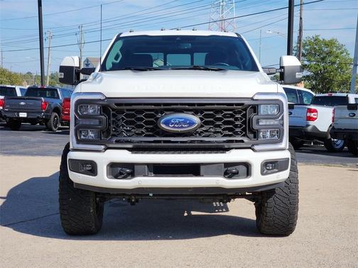 2023 Ford F-350 Lariat Super Duty