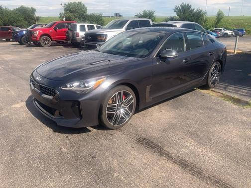 2022 Kia Stinger GT2