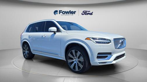 Crystal White 2025 Volvo XC90 B6 Plus 7-Seater