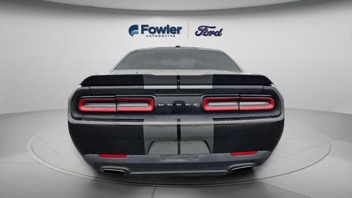 Pitch Black Clearcoat 2019 Dodge Challenger SXT