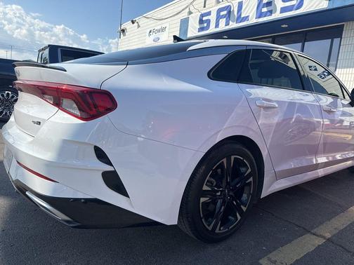 2022 Kia K5 GT-Line