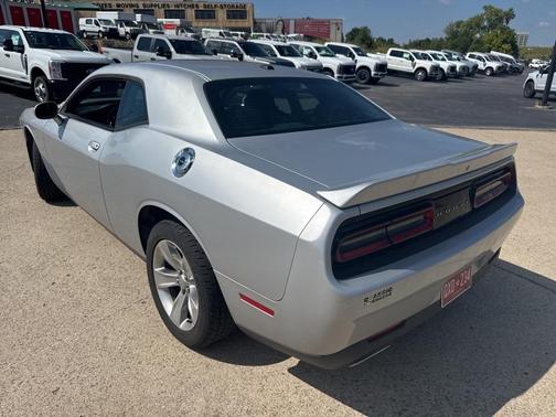 2021 Dodge Challenger SXT