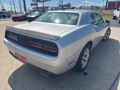 2021 Dodge Challenger SXT