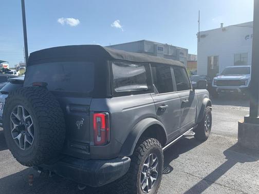 2022 Ford Bronco Badlands