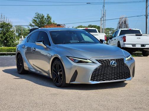 2022 Lexus IS 300 Base