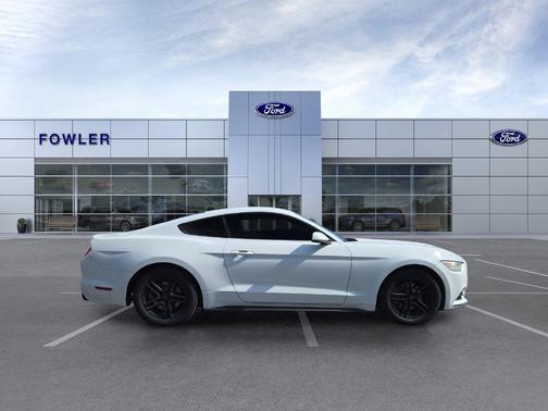 White 2015 Ford Mustang V6