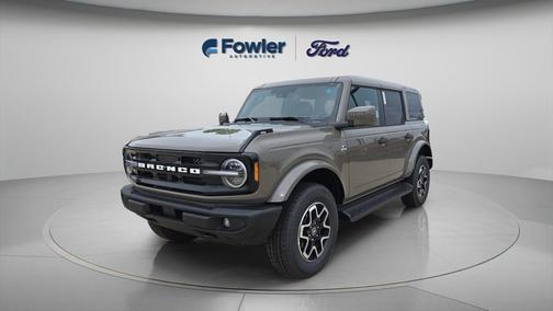 Gray 2026 Ford Bronco Outer Banks