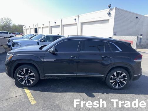 2024 Volkswagen Atlas Cross Sport 2.0T SEL Premium R-Line
